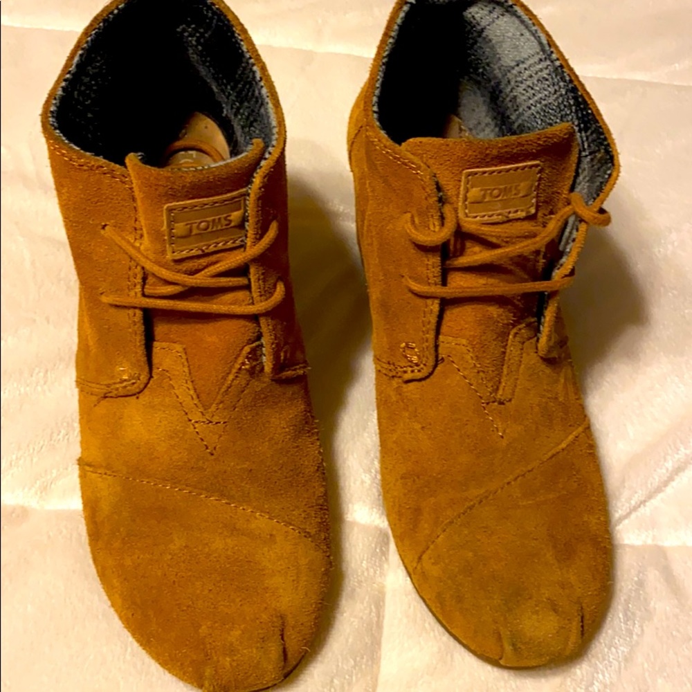 Women’s Tom’s wedges